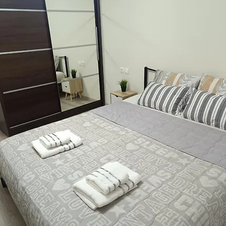 Britshouse * Naousa (Imathia)